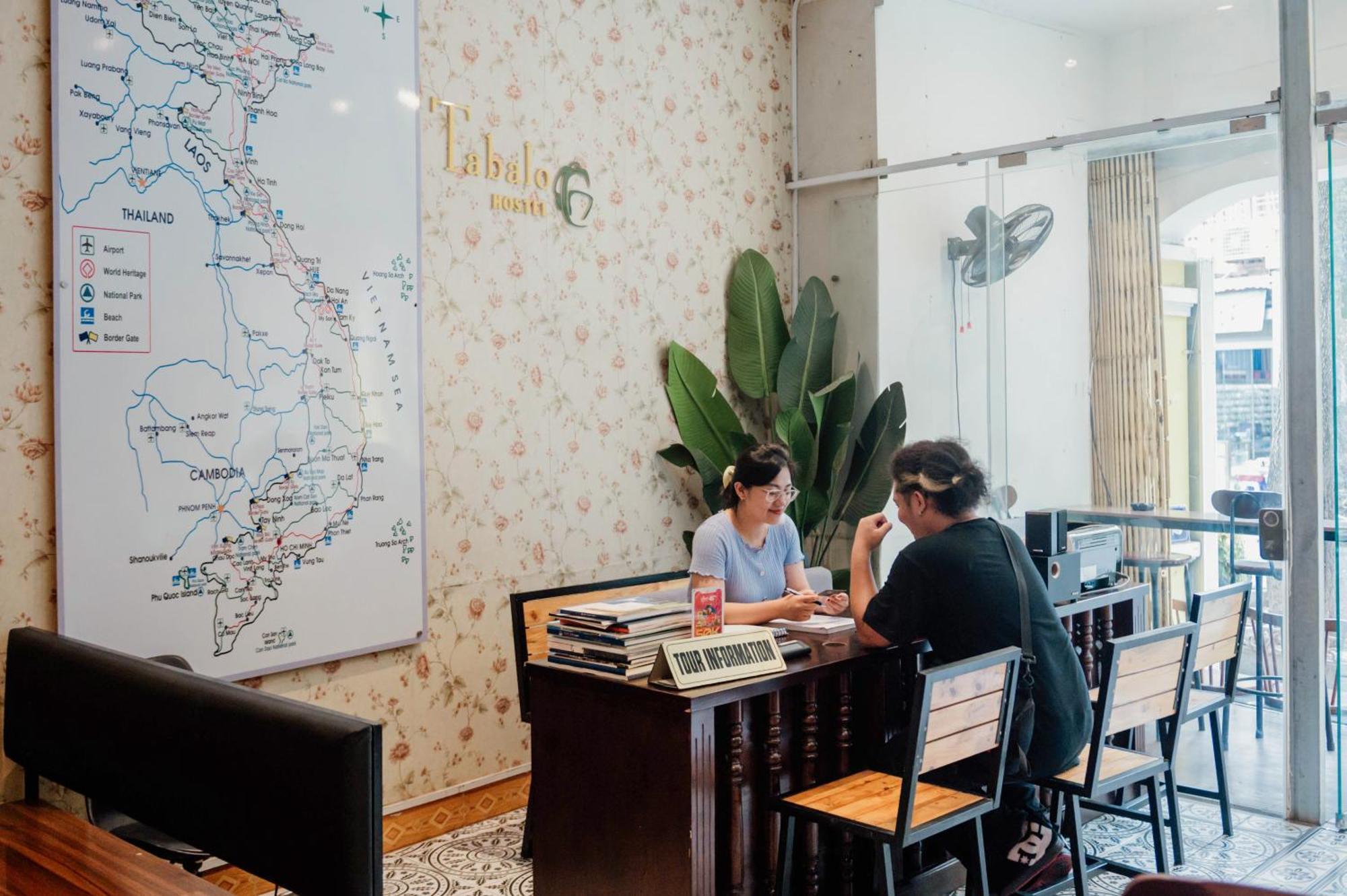 Tabalo Hostel Hanoi Bagian luar foto
